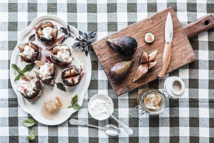 Los higos son una fruta muy saludable para tus #dientes! Disfruta de ellos con esta deliciosa #receta de <a href="/BecauseGb/">Because</a>! goo.gl/937KGL