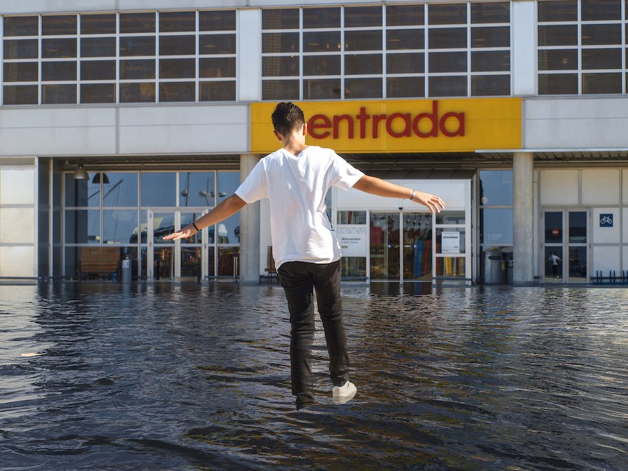 SamuelYareth's tweet photo. Mi mundo es un poco loco y esta es la entrada https://t.co/HewCI2B6ak
