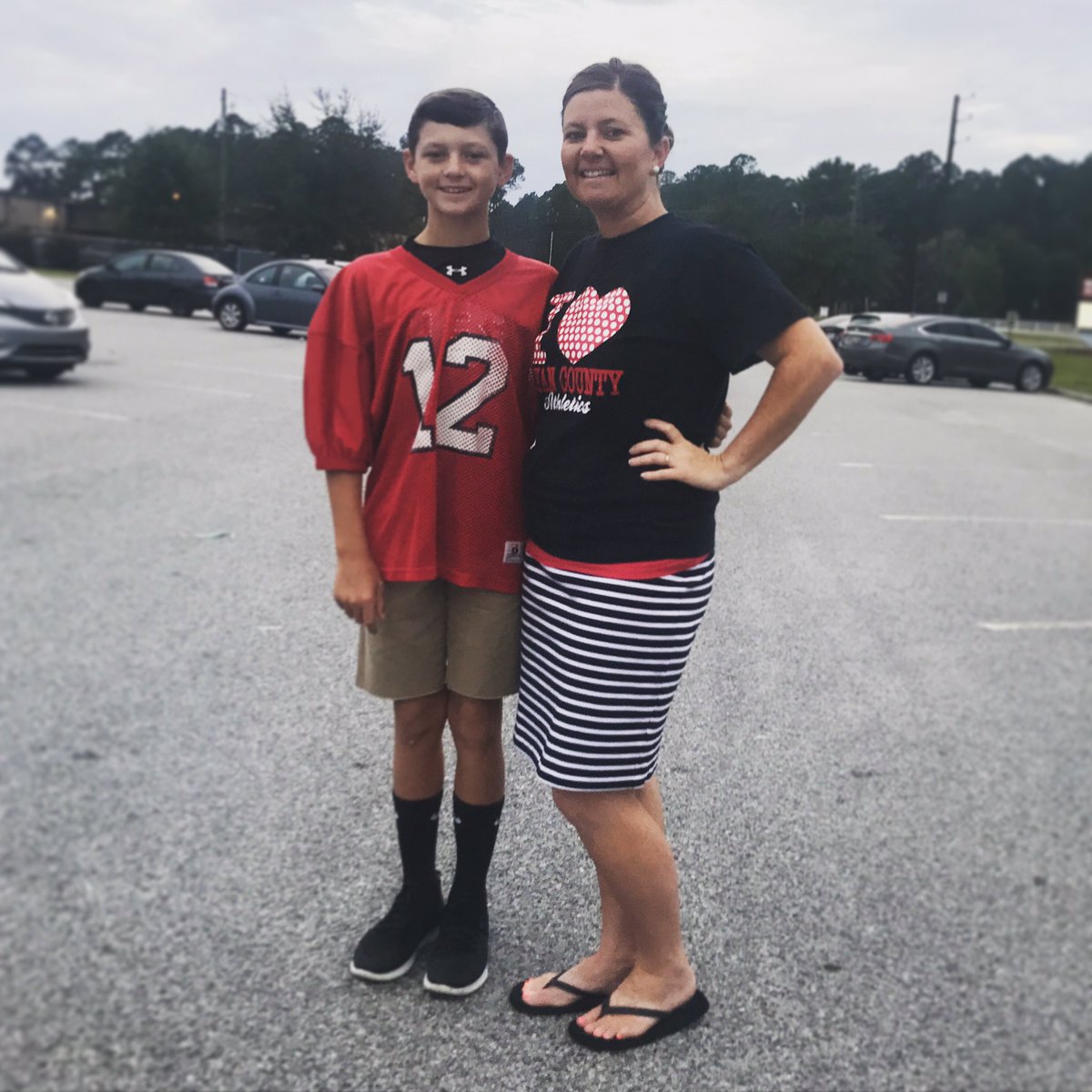 EnnisMommaX4's tweet photo. My boys first middle school football game!! It's Game Day Redskin Nation...let's do this boys!!#Tanner12❤️#RedskinFootball🏈@BryanCountyMS https://t.co/SbkQ6uZHxx