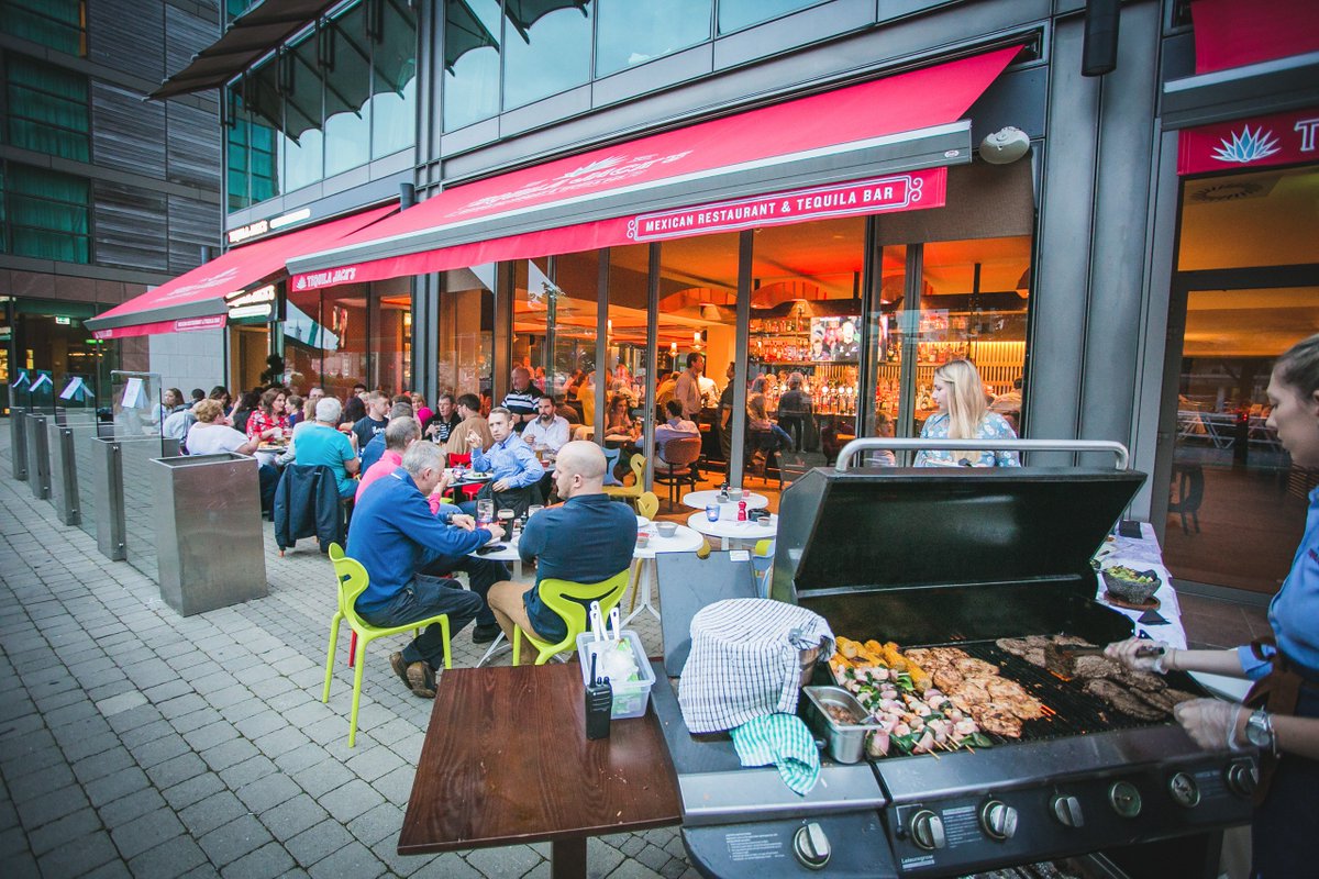TequilaJacksBar's tweet photo. Summer is still here.. right? Ok stay with us.. there's definitely still time for a summer BBQ! Join us at #tequilajackscork tequilajacks.ie https://t.co/Hs49B4Hbl8