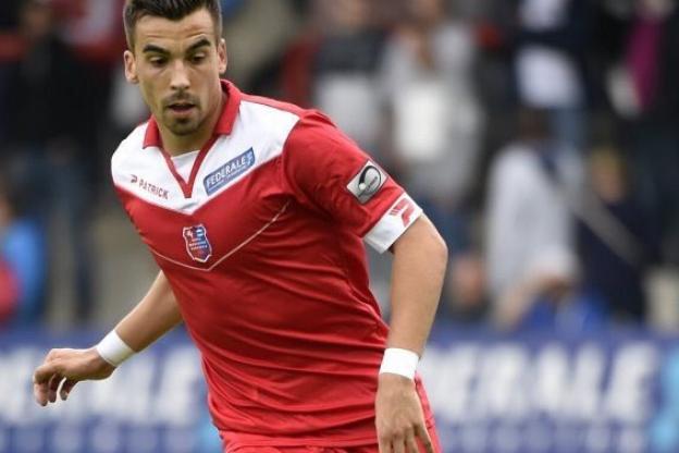 Footbelgeactu's tweet photo. #Officiel : Noe #Dussenne de retour en Belgique! L'ancien de #Mouscron quitte la Série A pour La Gantoise https://t.co/xWkpztz15V