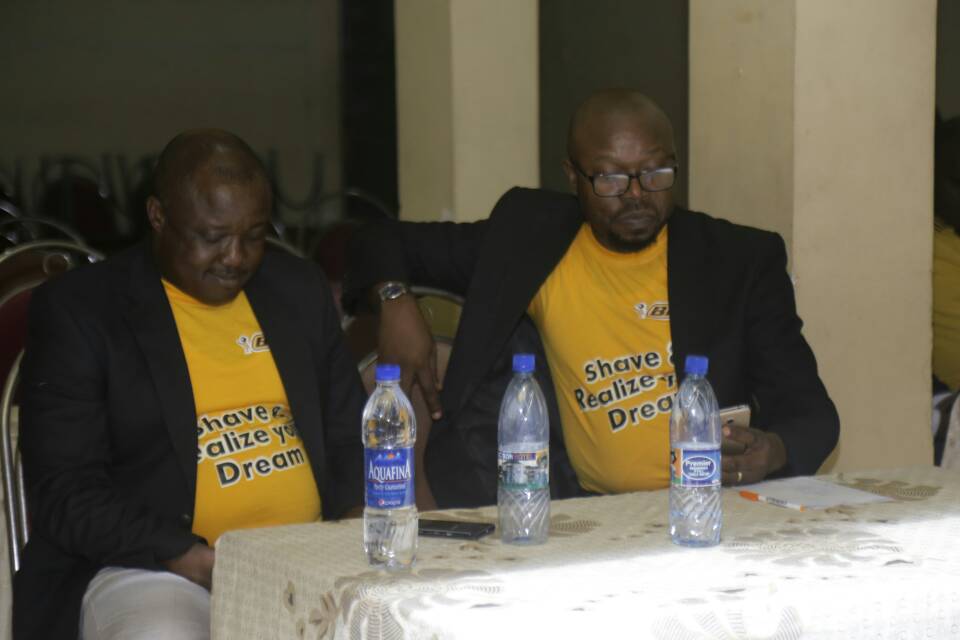DemolaExpoze's tweet photo. Representatives from the #NIPEN & @BiCShaversNG offices ready for the #ShaveAndRealizeYourDream draw. https://t.co/YSGIwYxW29