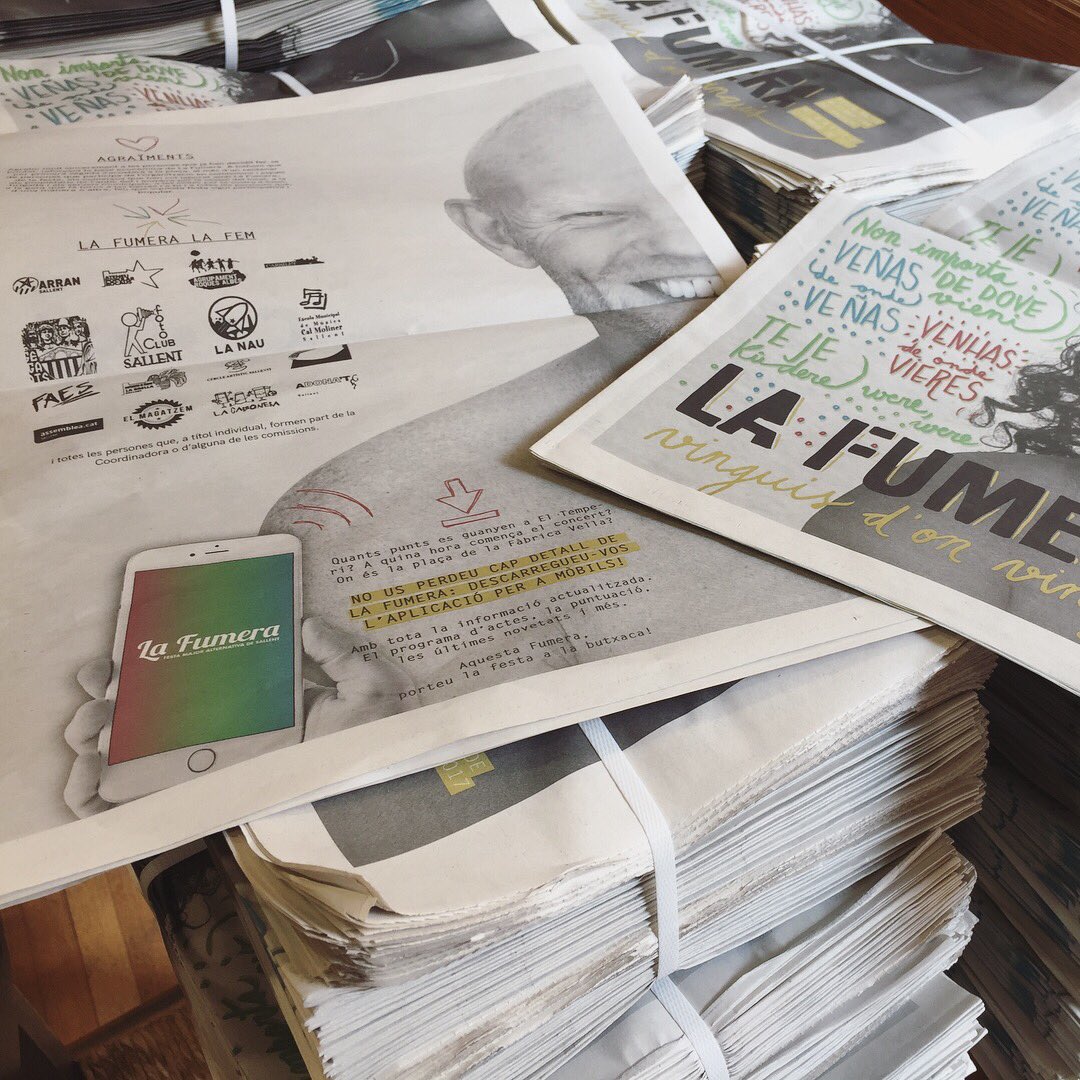 LaFumera's tweet photo. 🗞EXTRA EXTRA!! Falten només 7 dies per #LaFumera2017 i ja tenim els diaris a punt per repartir!

📮 Mireu bé la bústia, que arriben novetats! https://t.co/szFH8EhEsn