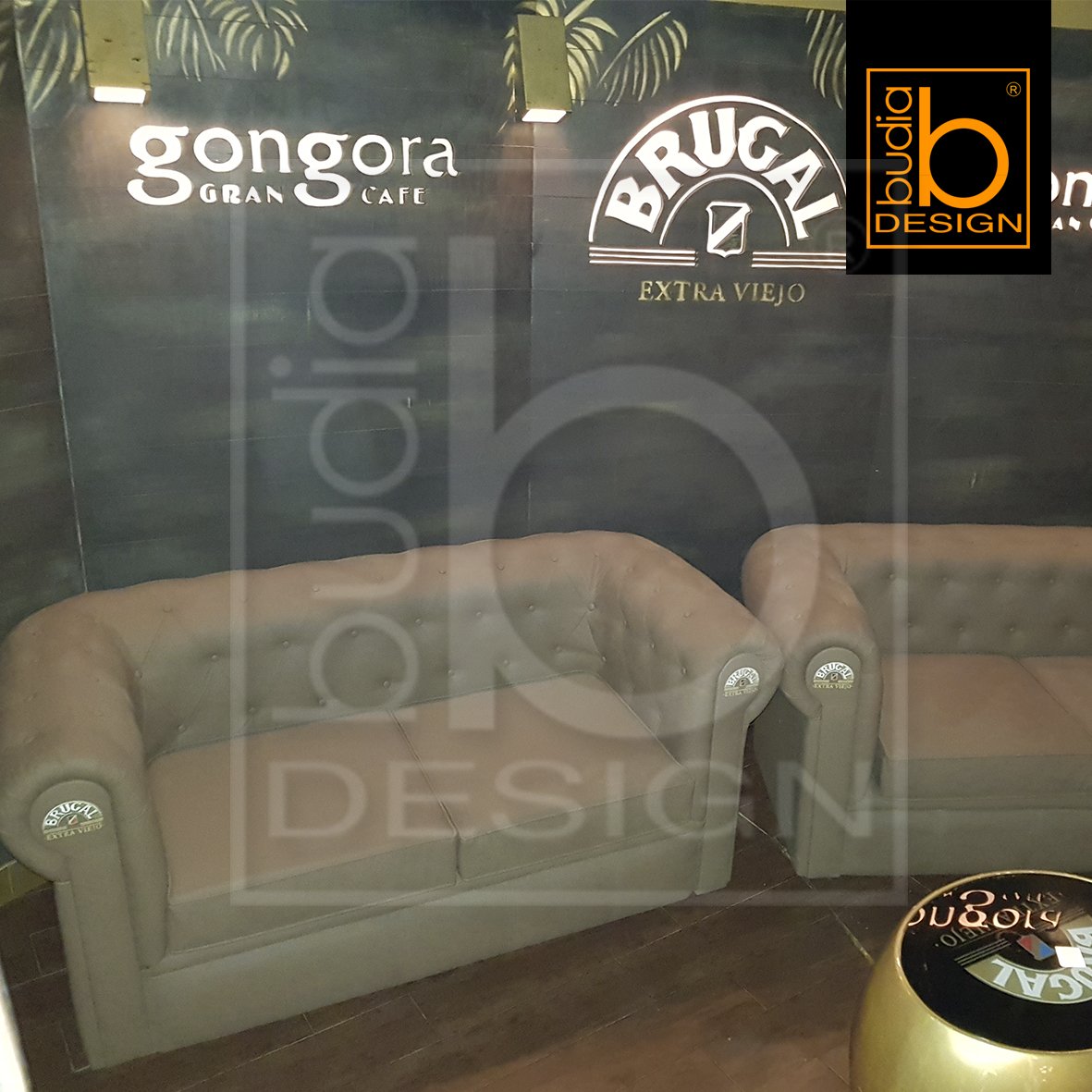 budiadesign's tweet photo. 📣 New Project 📣
Nuestros Chester Romeo en la Sala Brugal de Gongora Gran Cafe en Córdoba.
En Budia Design® hacemos realidad tu proyecto! https://t.co/GMgFpY5hKb