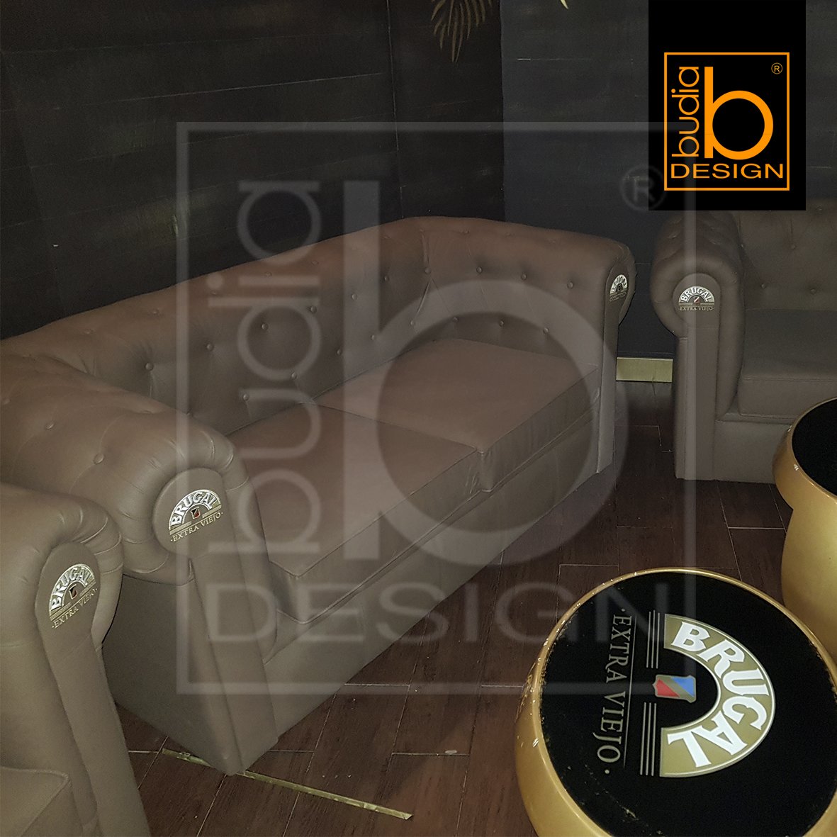 budiadesign's tweet photo. 📣 New Project 📣
Nuestros Chester Romeo en la Sala Brugal de Gongora Gran Cafe en Córdoba.
En Budia Design® hacemos realidad tu proyecto! https://t.co/GMgFpY5hKb