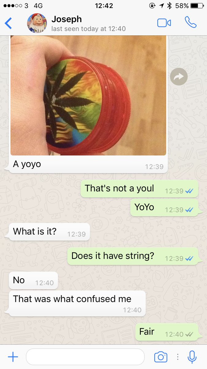 iamCharlieBatt's tweet photo. My little brother has just bought a weed grinder thinking it's a yoyo. What a guy. https://t.co/IlnvNgRcVU