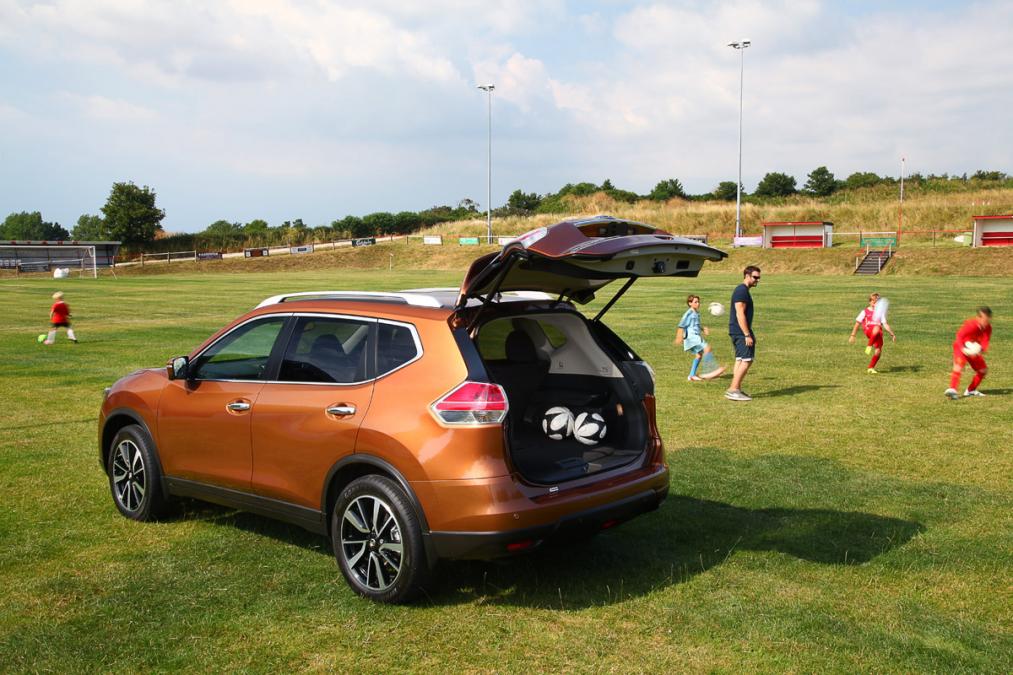 NissanMidrand's tweet photo. Wish humpday was more like this?
Get up to R55000 trade assist on selected New Nissan Models (Ts&amp;Cs Apply) more here
https://t.co/s2uiZFU1LY https://t.co/yusSLE41aX