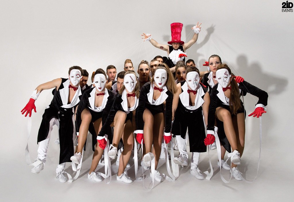 2IDevents's tweet photo. DANCE CREW IN THE UAE
#2idevents #2idgroup #2idquests #2idmultimedia #2idshadowshow #2idmusicians #dubaievents #dubaientertainment https://t.co/T7U9kPPasq