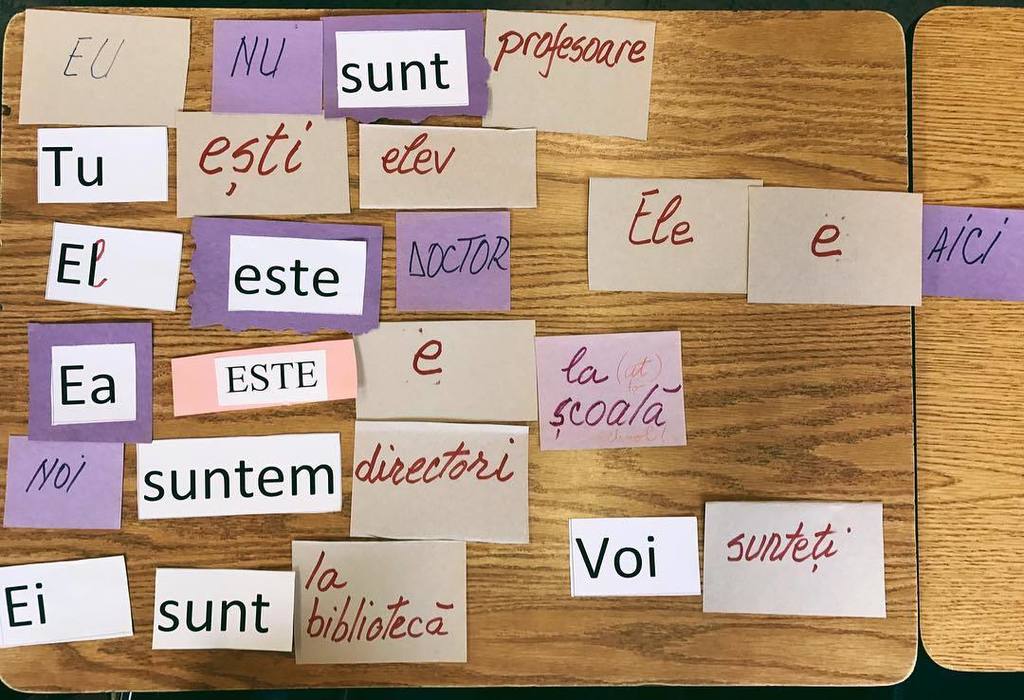 gitaneee's tweet photo. Românește. ❤️🇷🇴
.
.
.
#learningfast #romanianlanguage #findthemistake #portuguesespeaker #exitticket #languagelear… https://t.co/2eh5PC7bxP https://t.co/7pKXffPExU