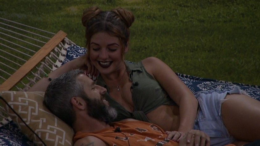 BB21Rewind's tweet photo. MAVENS LAST TIME IN THE YARD :( πͺππ’π#SaveMaven #TeamMaven #BBMaven #Maven #MattAndRaven #CBSBigBrother #BBMatt #BBRaven https://t.co/5WHhmzCpuG