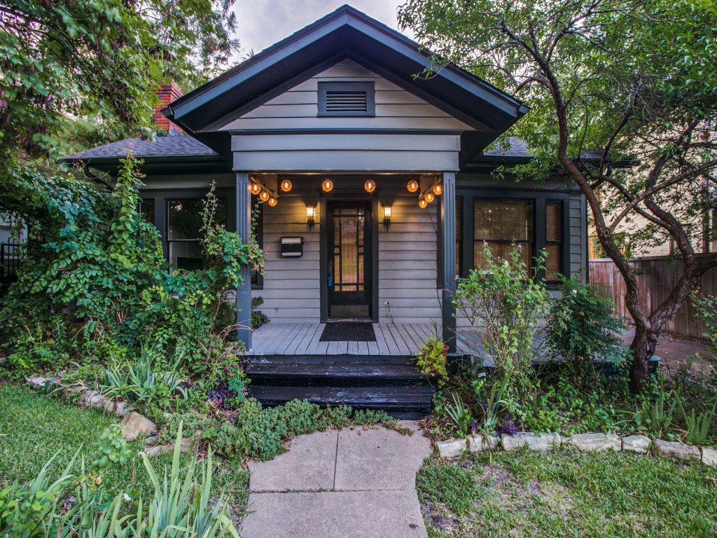 Dallas_Realtor's tweet photo. Coming Soon in #Dallas . New listing in #Mstreets . #house #realestate for sale. $435,000. https://t.co/ESektOvQpN