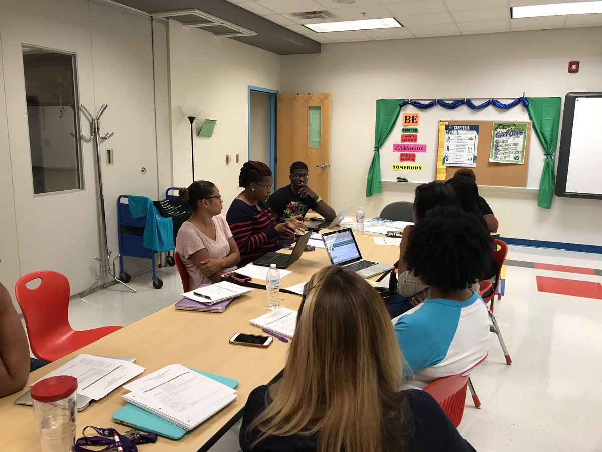 MsAprilHoward's tweet photo. PBIS Team has awesome ideas to get 2017-18 off to great behavior &amp; awesome learning experiences! @jeffblowe @HCS_TitleI @HamptonCSchools https://t.co/fF76Mi2bqU