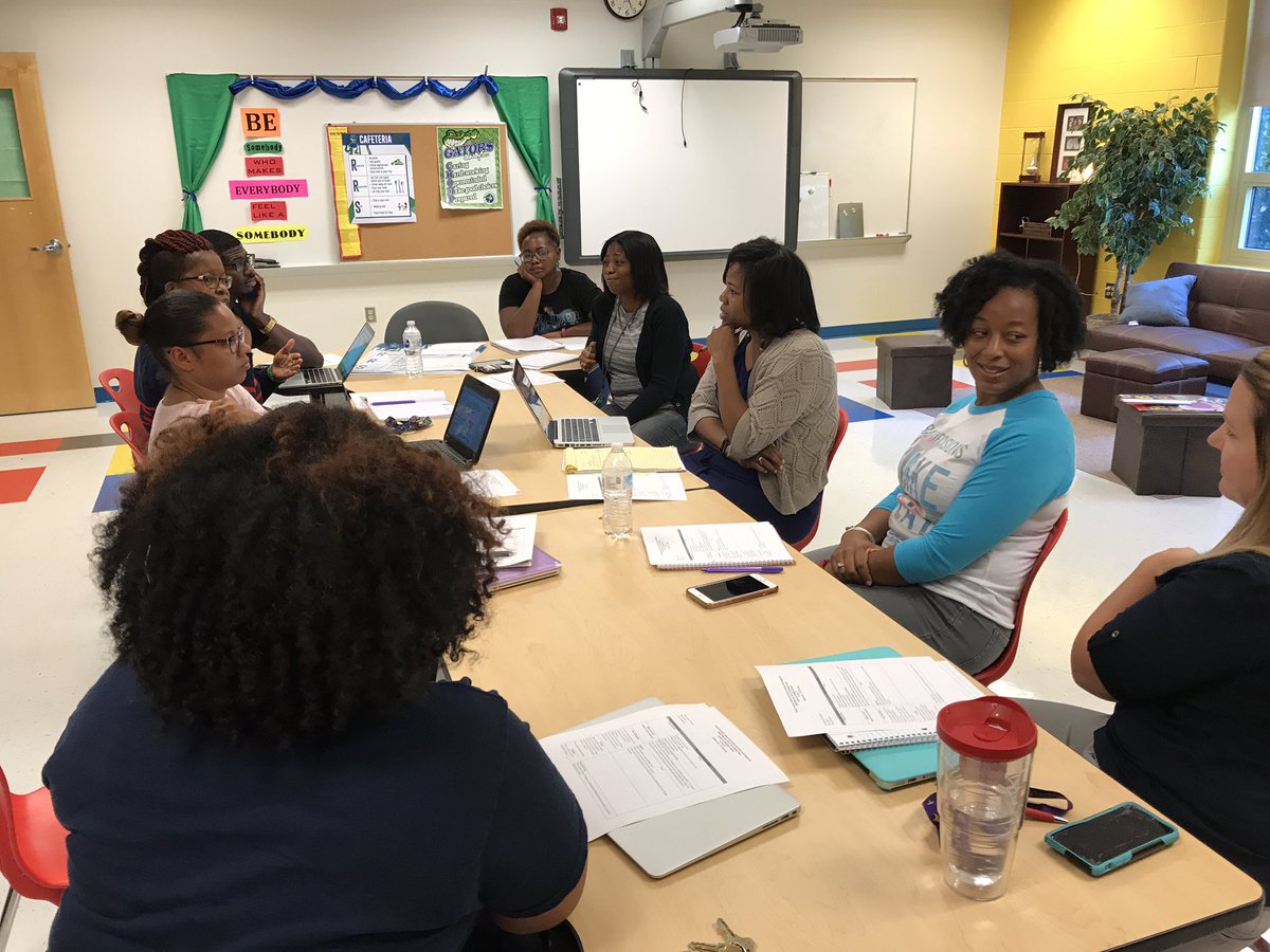 MsAprilHoward's tweet photo. PBIS Team has awesome ideas to get 2017-18 off to great behavior &amp; awesome learning experiences! @jeffblowe @HCS_TitleI @HamptonCSchools https://t.co/fF76Mi2bqU
