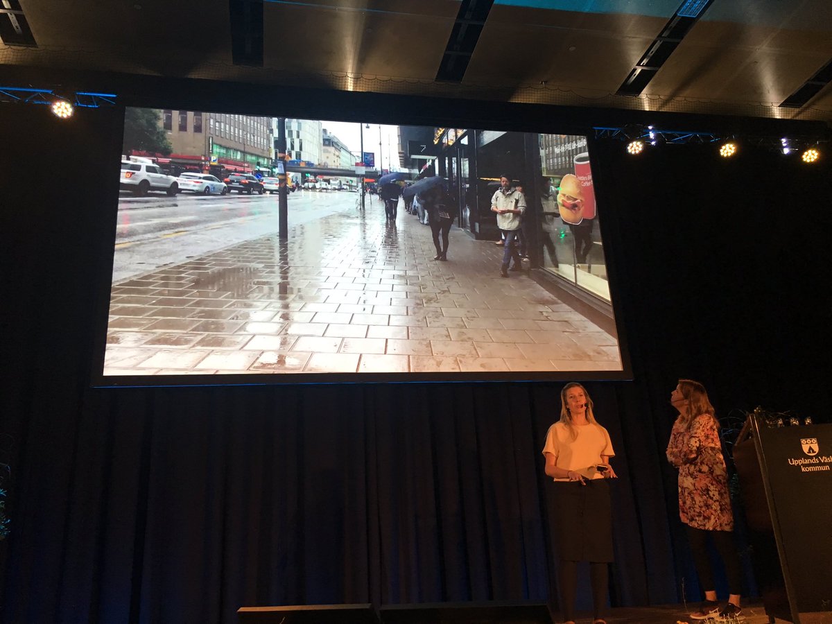 benitamatofska's tweet photo. Listening to the inspiring @doberman talk about how #cocreation can transform an organisation #sharingeconomy #sta17 @upplandsvasby https://t.co/IUajnQ5LIF