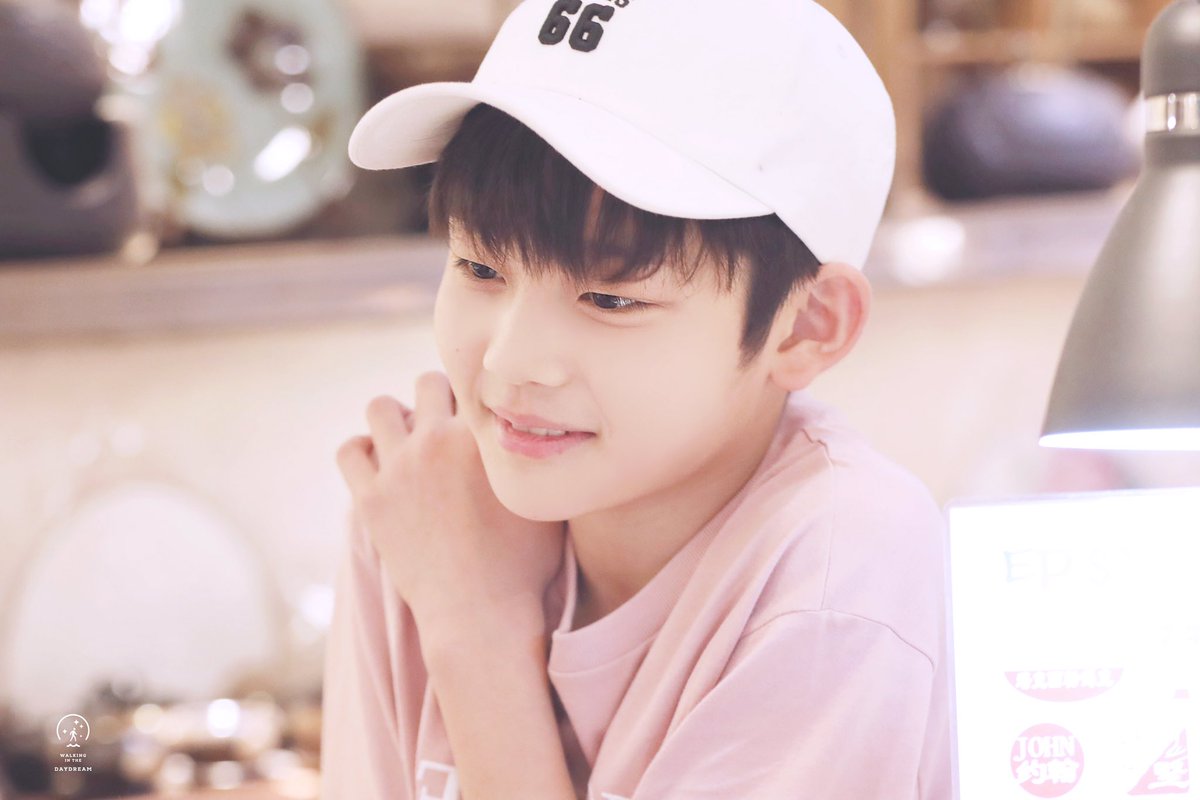 20040809_WITD's tweet photo. 170729 PVG-ICN 

#YHBOYS #殿甲 #DIANJIA 

https://t.co/wtkNXZOBNK
https://t.co/kgVC6COBPt
https://t.co/YY9eUeUZ9e https://t.co/vnkHM9jGo6