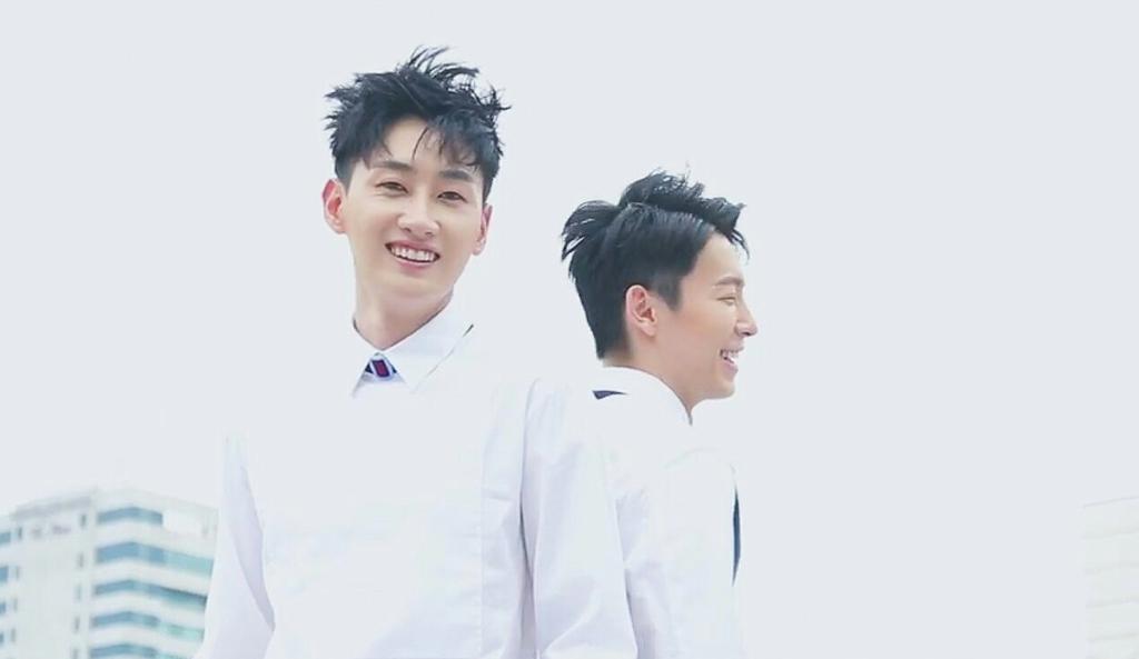 Eunhae_Love86's tweet photo. Always happy together 👬 😍😍😄😄❤❤❤❤ https://t.co/1vbL0arhF5