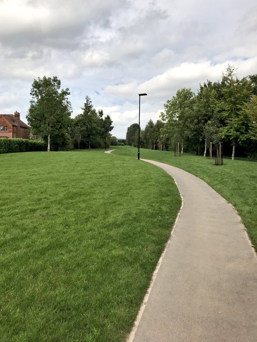 nelly9691's tweet photo. It took a while but credit where it's due, good job done @unitedutilities Thank you! #swallowfields #chadderton ๐ณ๐ฟ๐๐พ๐ https://t.co/U8EccnDVjr