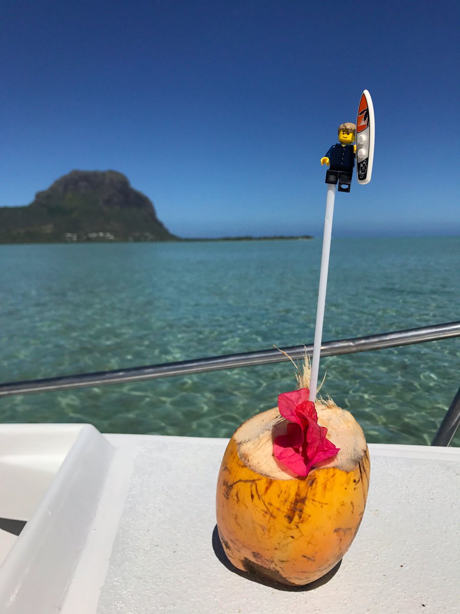 hxlife's tweet photo. #AutumnIsComing but #PackaMatt is still on holiday! Can you guess where he is... https://t.co/01w2TpMjK4