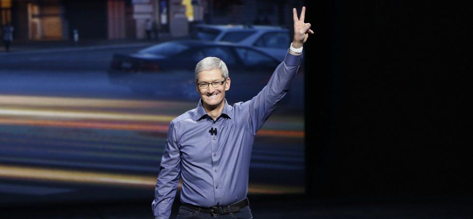 DigitalEsquire's tweet photo. The idea of an "Apple Car" may be out the window as Apple shifts gears towards helping other vehicles instead https://t.co/r4OtDBMVBg https://t.co/H32onLe4zZ