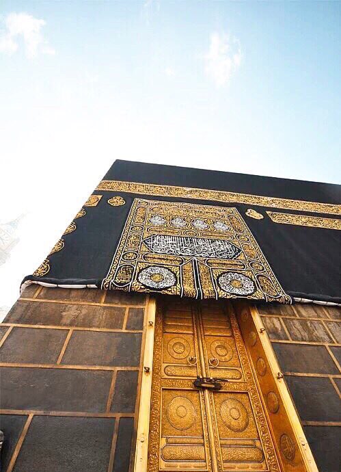 Tumblrx7's tweet photo. كُل المدائن وإن جلت محاسنّها ✨،
ليست ك مكة إجلالاً و إيماناً💙🕋. https://t.co/RJueOyhbB7