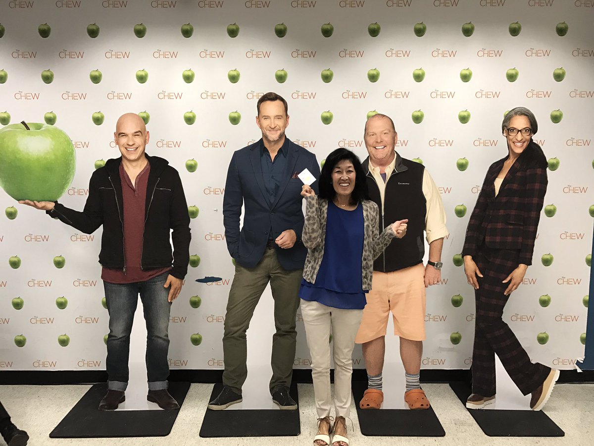 chewwitter's tweet photo. Chews at The Chew #eggcited #carlahaller #pastawesome @thechew @carlahall https://t.co/kmcX0VZdka