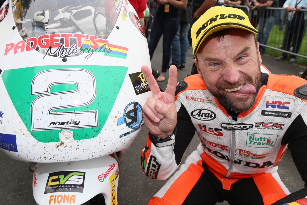 sdbikephoto's tweet image. Crazy man?What's crazy is that this man is so good.The TT's fastest man on a 2 stroke, fastest man on a 250.Kicking asses everywhere at 48!