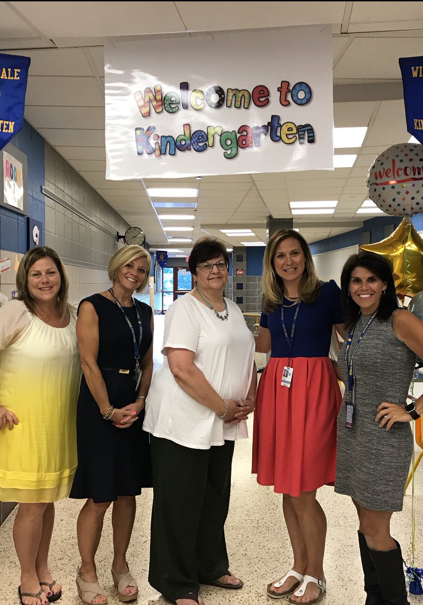 MMahaffey_WD's tweet photo. Ready to welcome students and parents! #fulldaykindergarten #WDRocks #teamCSD https://t.co/Ywv2ibgKGQ