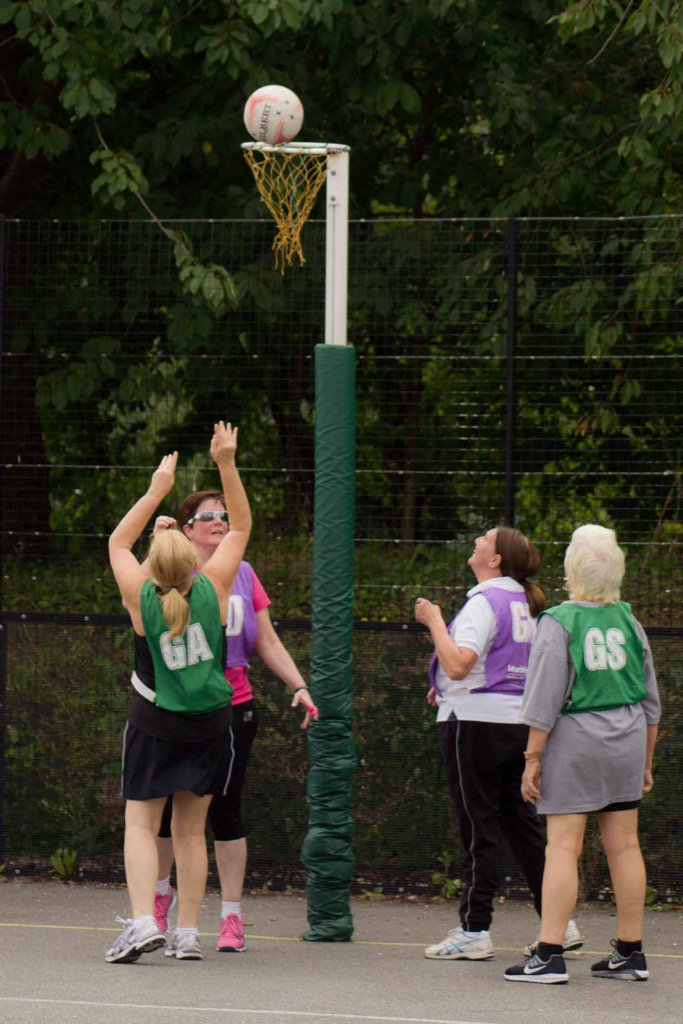 kelharman81's tweet photo. Well done to #Harlow #walkingnetball team. #walkingnetball starts again 7/9/17 @MarkHallSC from 11am @activeharlow https://t.co/GWoRMsA6US