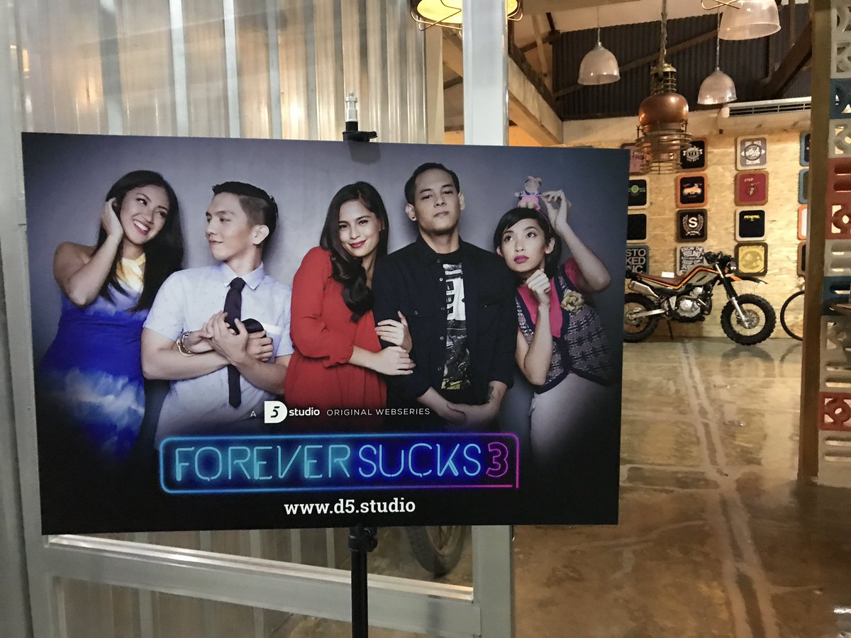 D5StudioPH's tweet photo. This night is about to be lit! Forever Sucks 3 viewing party is about to begin! #ForeverSucks3 #FSViewingParty #D5Studio https://t.co/1nkwfEKvys