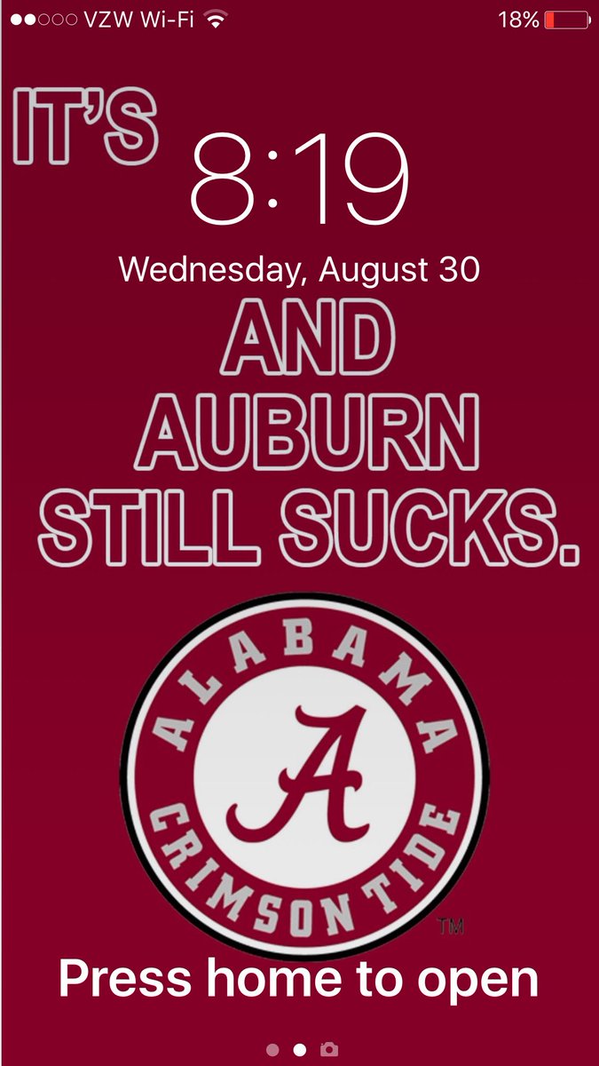s_pumaa's tweet photo. Terri just sent me a screenshot of her new lock screen wallpaper #3days #RollTide https://t.co/kLGEvjuZmd