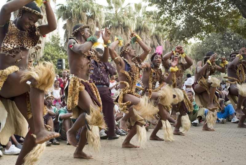 Moonabimbola's tweet photo. 4 Fascinating South African Festivals: South Africa is a country on the southernmost tip of… https://t.co/yHklUylfVx https://t.co/eTY9Sy29Cp https://t.co/2dmqC4IYBx