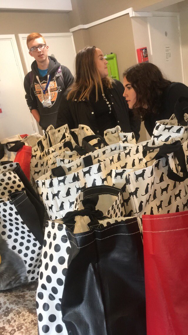 Team_Richmond's tweet photo. Donating toiletries to the ymca #NCS #NCSEastRiding @NCS @FlyingFutures https://t.co/o5OEg0yd9g