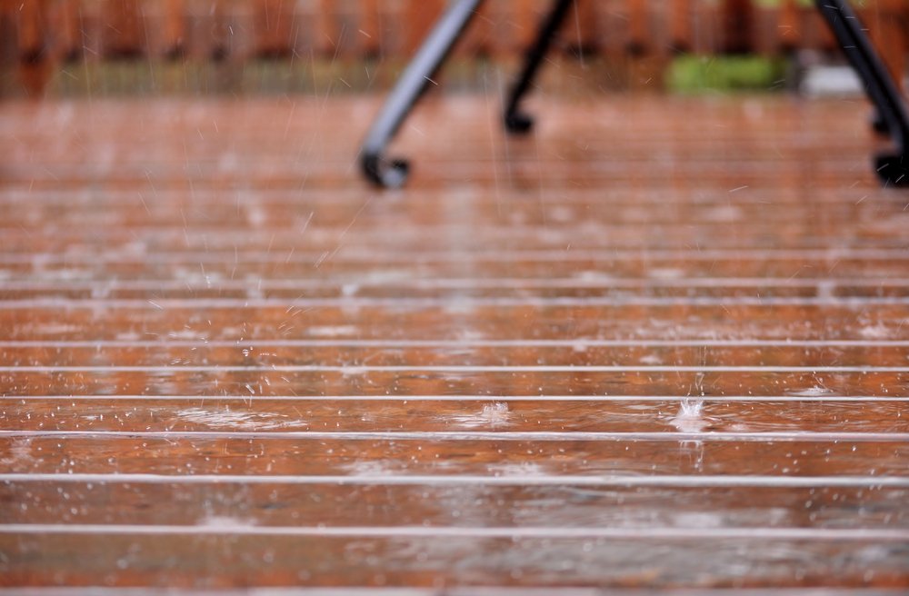 premier_decking's tweet photo. How to Keep Your Deck Slip-Free

One challenge with warmer weather is how to keep the deck slip-free...

Read More:  https://t.co/ShtoZ5yRGK https://t.co/xYk28pnHLE