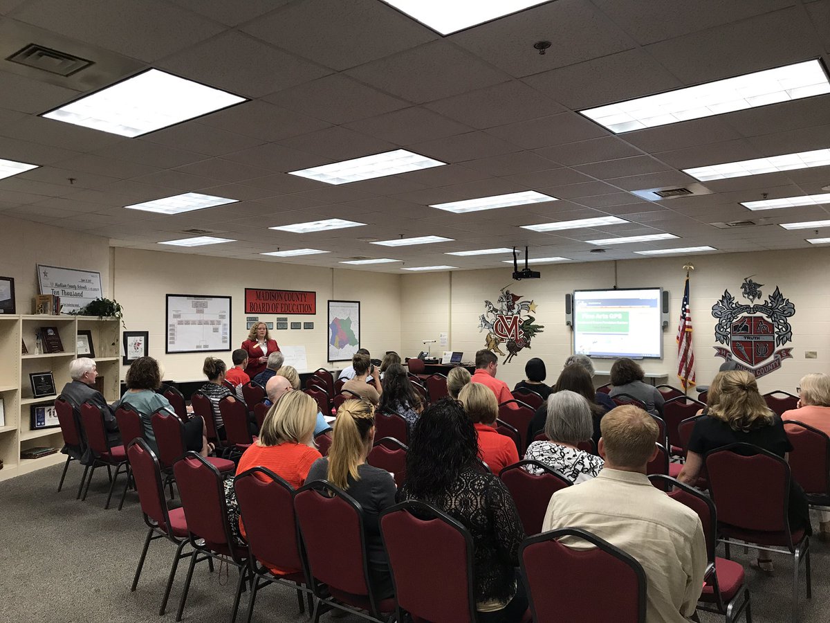 NEGARESAScience's tweet photo. Joy Hatcher kicking off our SS Curriculum Fair sharing @GaDOE_SS resources #GSE https://t.co/LN9JX7qiKD