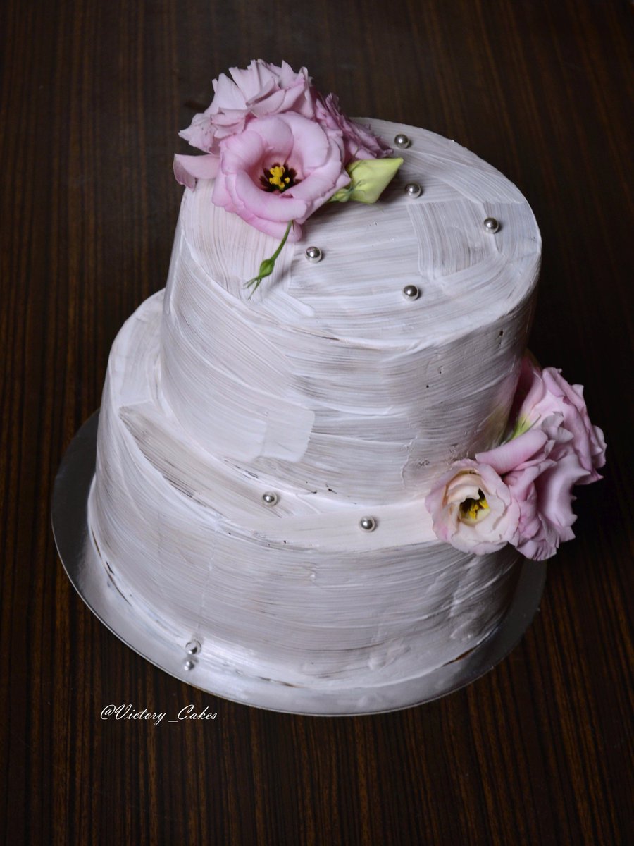 Victory_Cakes's tweet photo. #Торт_Сникерс (3,7кг): шоколадные бисквиты с шоколадной пропиткой, ореховый крем-чиз и изюминка этого торта - арахис в соленой карамели. https://t.co/V5QtFDD09z