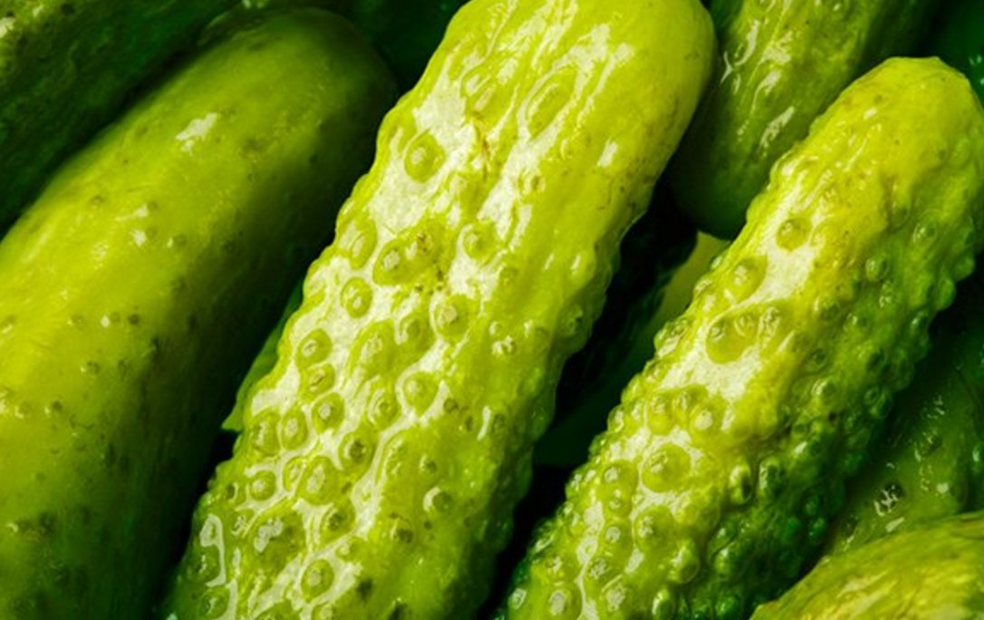 EVMSedu's tweet image. Don't pick a peck of pickled peppers, if you have high blood pressure! #pickleproblems #pickles #bloodpressure everydayhealth.com/pictures/7-foo…
