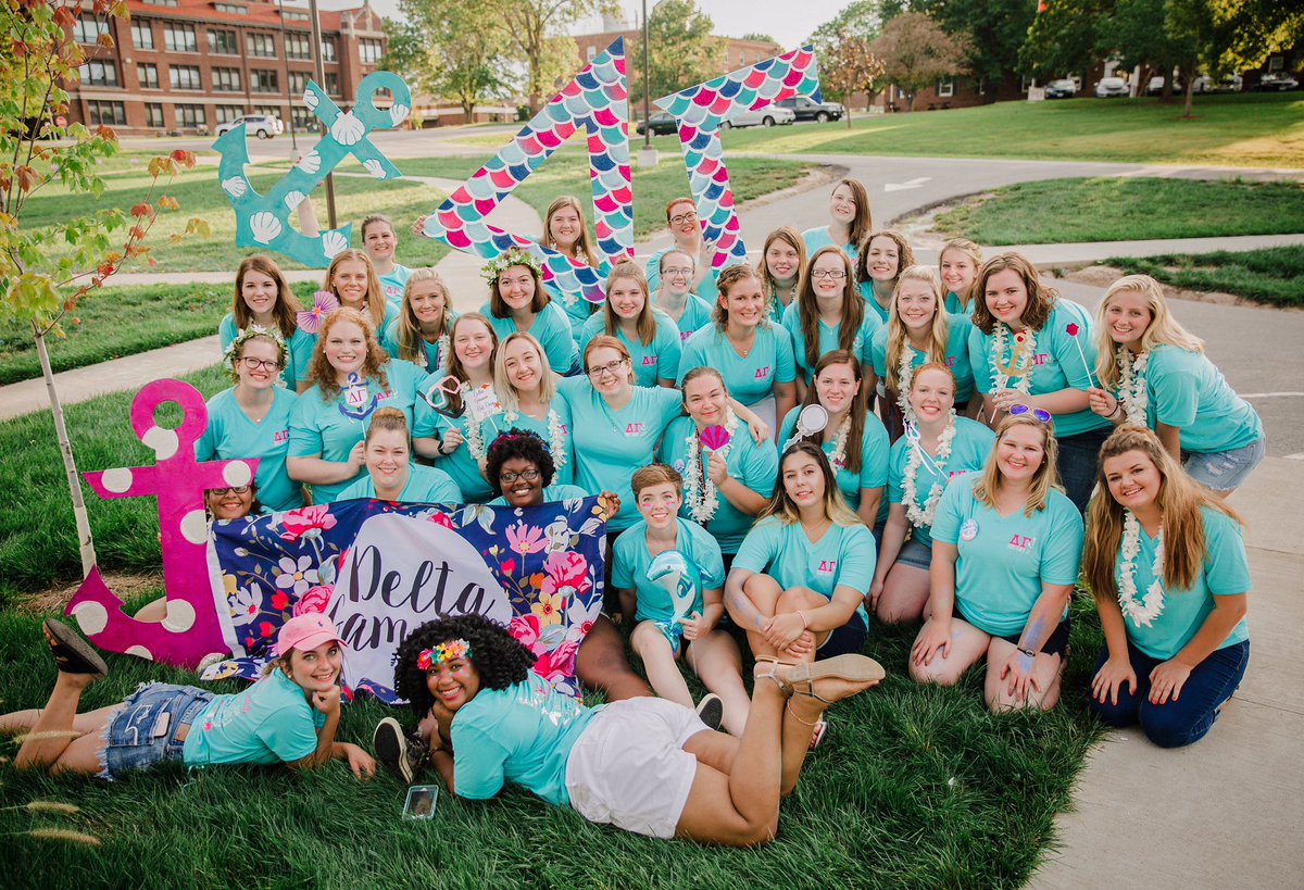DeltaGammaWWU's tweet photo. #whyDGwednesday because just a little over a week ago we were lucky enough to welcome these beautiful ladies into Delta Gamma 💕 https://t.co/HQxWCP2jzd