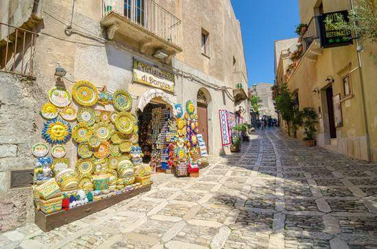 FazioWines's tweet photo. The colours of Erice 
#ericedoc #sicily #MadeInItaly https://t.co/UPPcZeNpJG