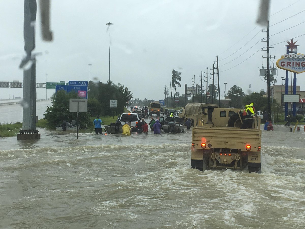 99thDiv's tweet photo. Read about how @USArmyReserve Soldiers are helping with #HurricaneHarvey rescue efforts.  https://t.co/FUliKqCcRm https://t.co/94t1YmpMTg