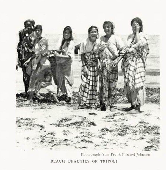 Libyanhistory's tweet photo. على شواطئ طرابلس 1925، من أرشيف مجلة ناشيونال جيوغرافيك 
In the beach of Tripoli 1925, National Geographic archives https://t.co/lOQGlsOHGi