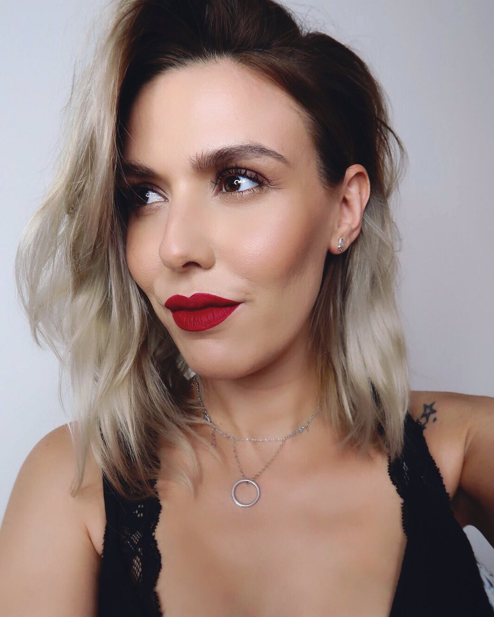 Aisha_Wari's tweet photo. Retro matte líquido en el tono "dance with me" de @MACcosmetics 💃🏽
#maccosmetics #retromatte #makeup #maclipslipslips #beauty #maquillaje https://t.co/wWZ2bVQsVI