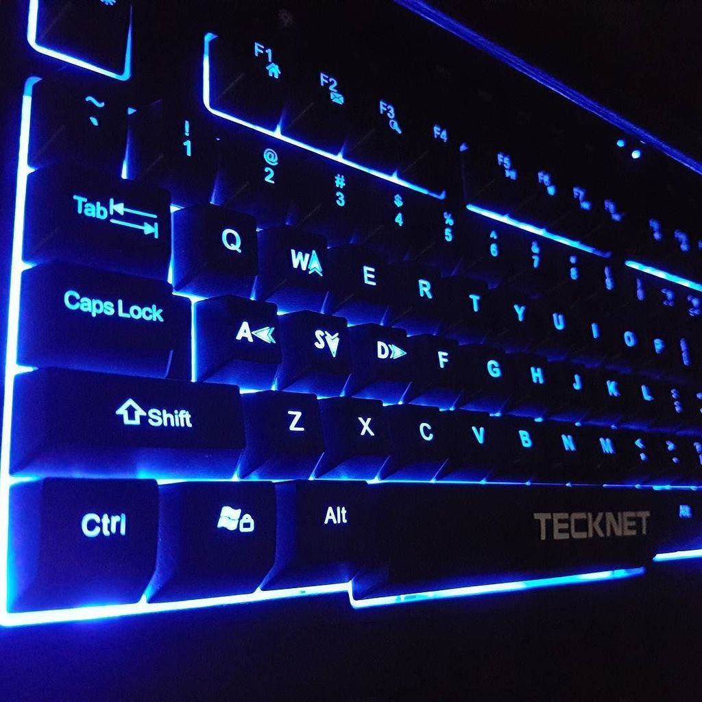 sunilsairam's tweet photo. My first gaming keyboard.. #TeckNet #X702 #Gryphon https://t.co/39sYtWhqYT https://t.co/PnuJmp4JMx