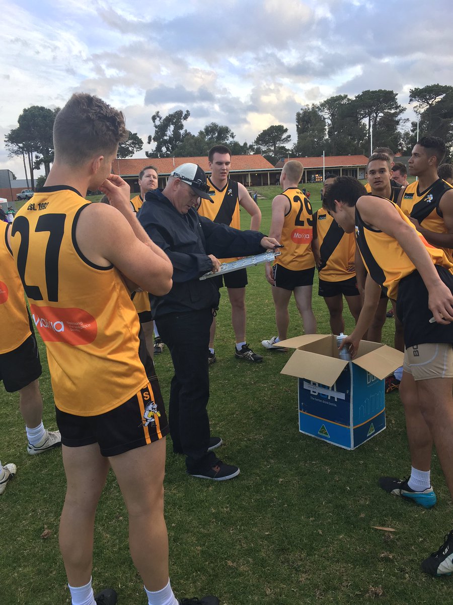 Cannington Cops 10.4.64 take out the inaugural #AFL match against Clontarf 8.8.56. Awesome effort by both sides see you next year boys! #fb