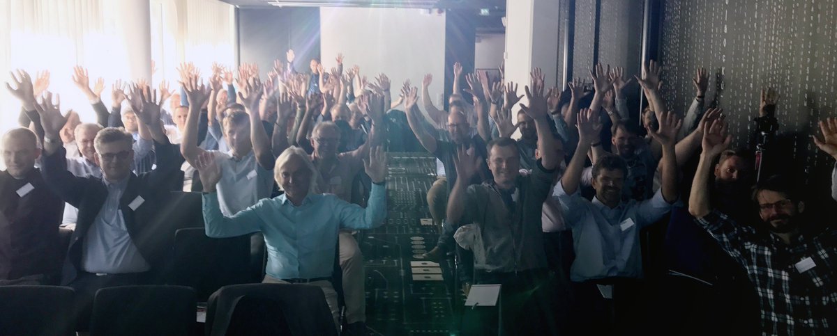 shakeeb's tweet image. A room full of talented #OracleDevelopers at the first #orclapex APEX Day in #Sweden!
#LetsWreckThisTogether
#SweougApex17
#OracleDatabase