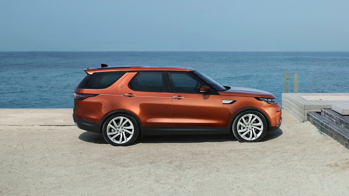 Could this be the most beautiful SUV in the world? Get up close with the ALL-NEW Discovery at Cape HOMEMAKERS Expo this week. @LandRoverZA