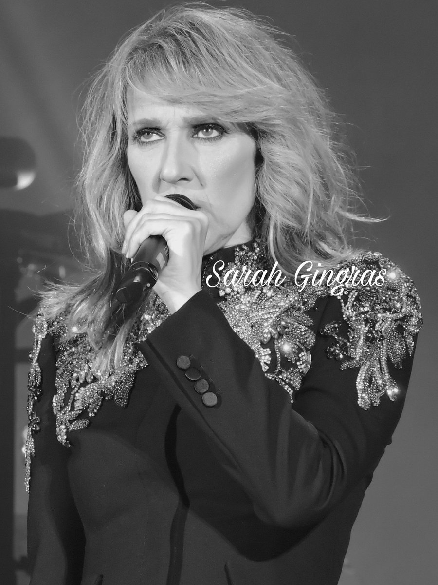 sarah_gingras's tweet photo. #CelineLive2017 #CelineDion #CélineDion @celinedion < inspiration 🌸 @denisetruscello > https://t.co/HPJAQTCnCC