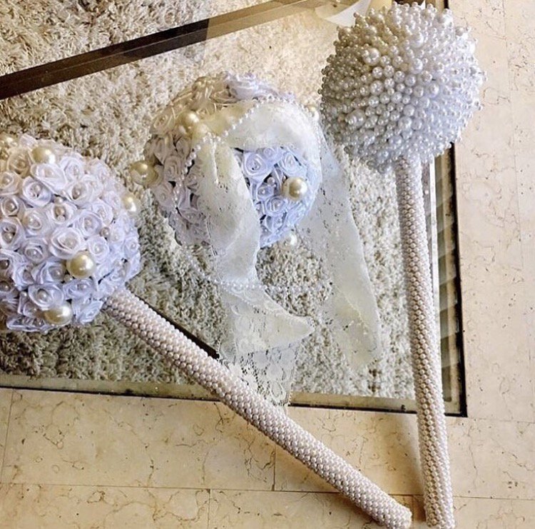 TheBlkBach's tweet photo. Cute FlowerGirl Wands #WeddingWednesday #TheBlackBachelorette 
https://t.co/kFpUG3U7ns https://t.co/WdcSnBxhLV