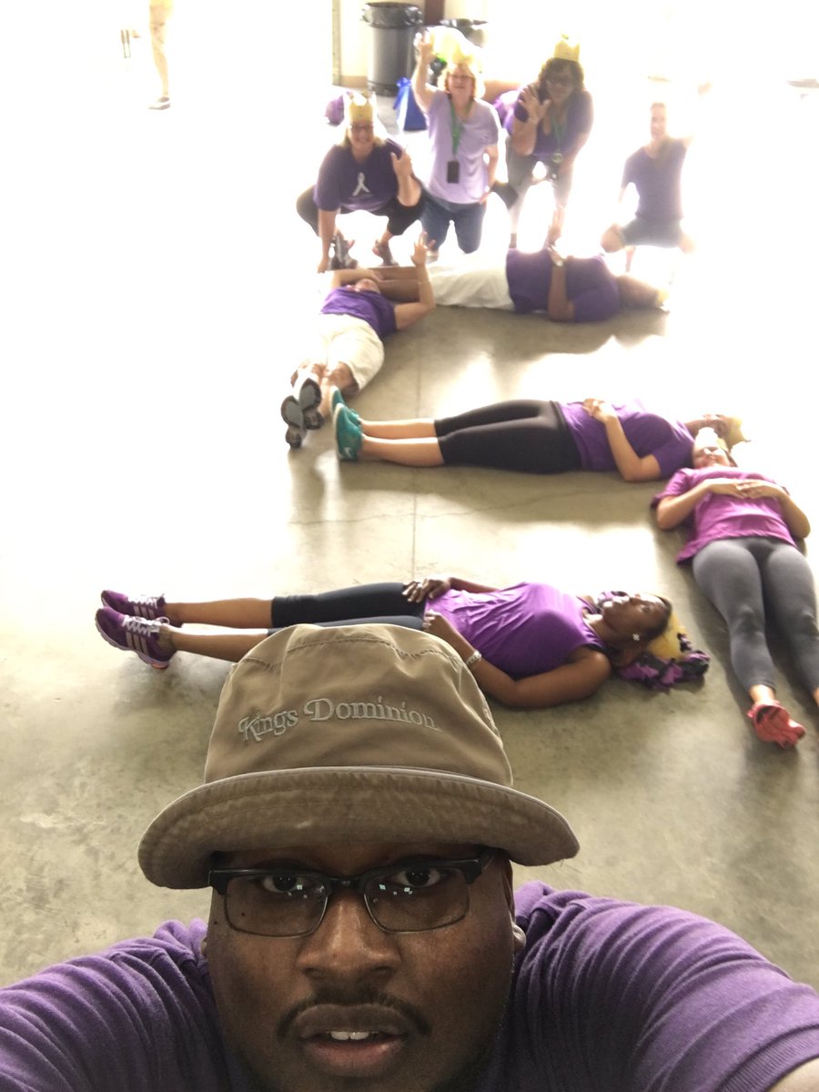 jacwoodall's tweet photo. #hesteach #5thgrrocks #hesroyaltysquad @HillpointHusky https://t.co/JrMvjq3O34