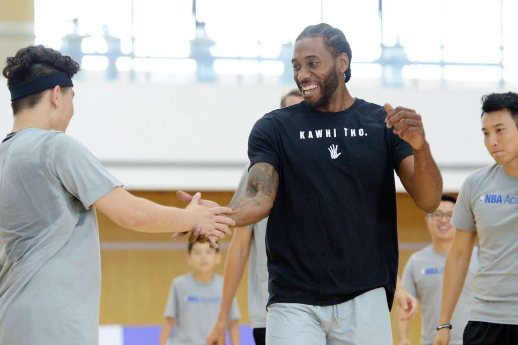 spurs's tweet photo. "This is a memory I will take in and always remember." - Kawhi on his trip to China 

More » https://t.co/P7bGAWc8fD https://t.co/7SQmNfR5dV