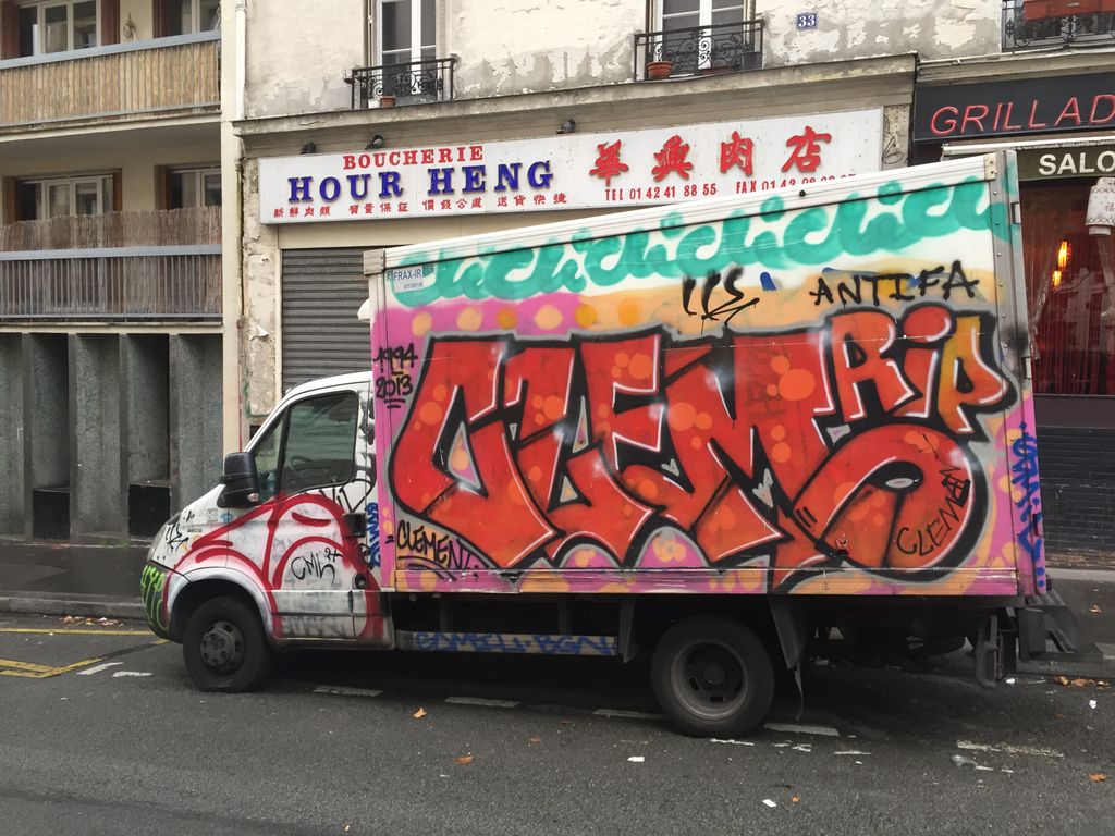 Paris graffiti Belleville ! #keepmoving